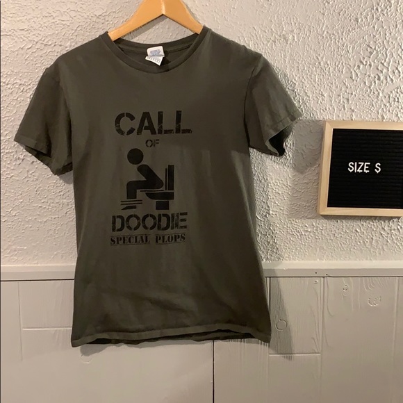 Delta Other - Men’s TShirt Call Of Doodie Special Plops Size S